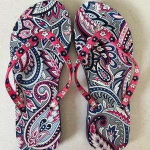 Vera Bradley floral paisley flip flops